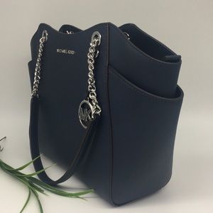 Michael Kors LG CHAIN SHLDR TOTE NAVY 35T5STVT3L